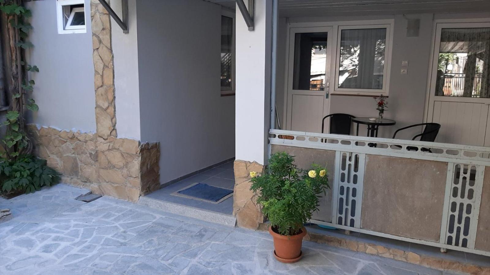 Beso-House Apartamento Borjomi Exterior foto