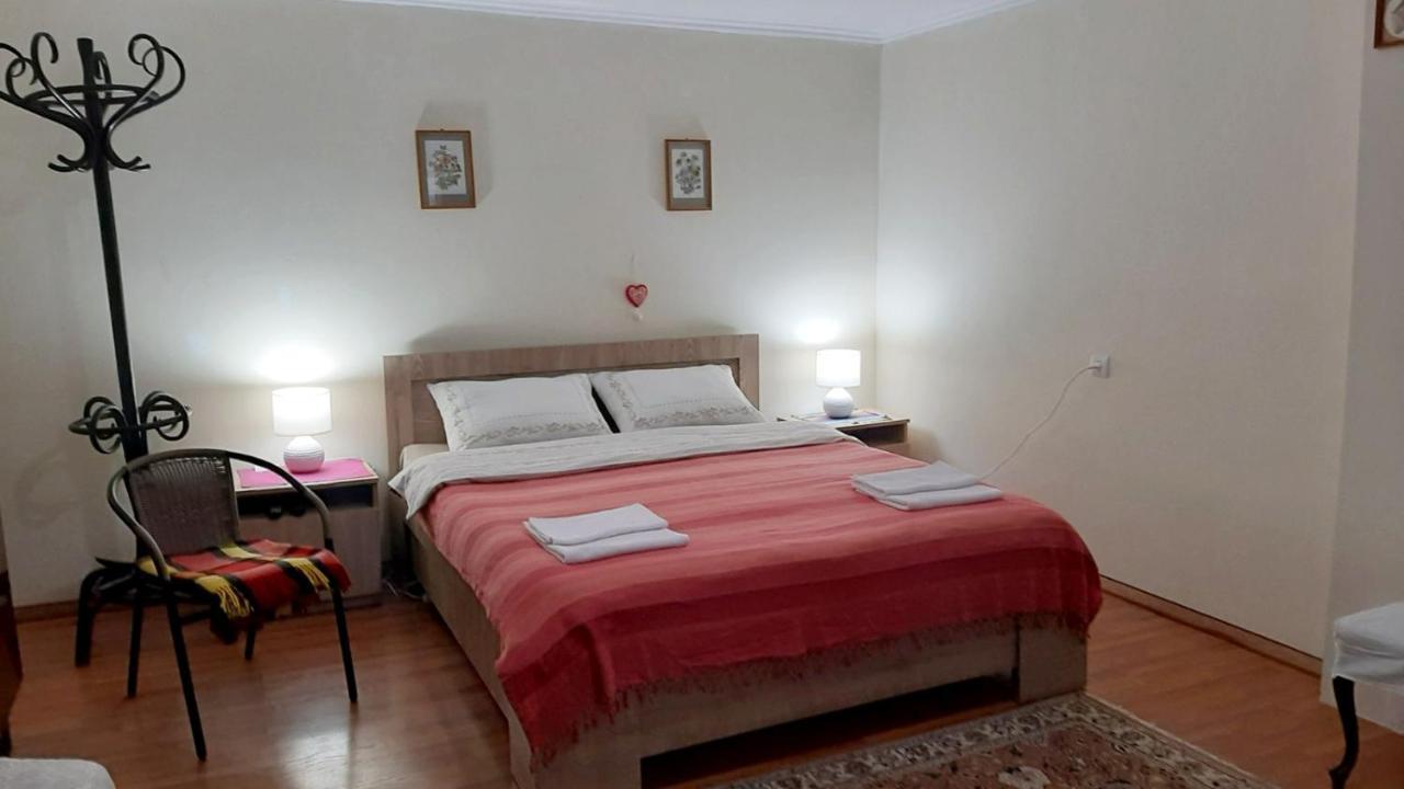 Beso-House Apartamento Borjomi Exterior foto